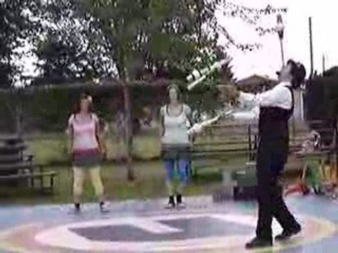 mondial amuseurs publics 2009 FAMILLE ATTRAPE JONGLERIE