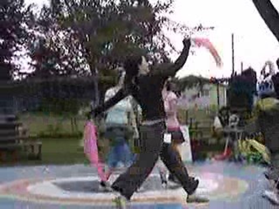 mondial amuseurs publics 2009 FAMILLE ATTRAPE JONGLERIE