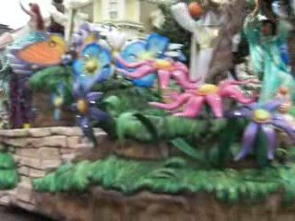 LA PARADE DES REVES DISNEY 15EME ANNIVERSAIRE n°7