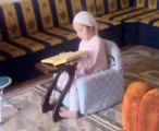 Küçük Kız Kuran-ı Kerim Okuyor (MaşaAllah)