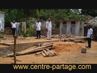 PREMIERE EGLISE CONSTRUITE EN INDE - Allan Rich