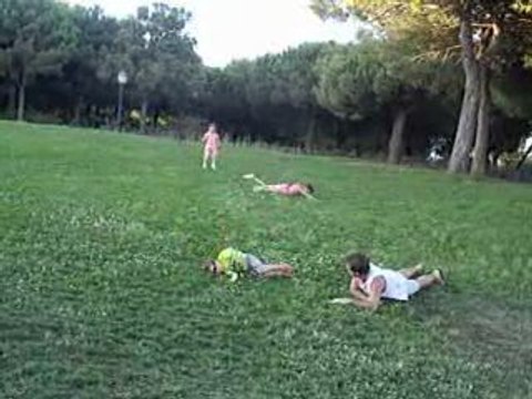 Roulades dans l'herbe aout 2009