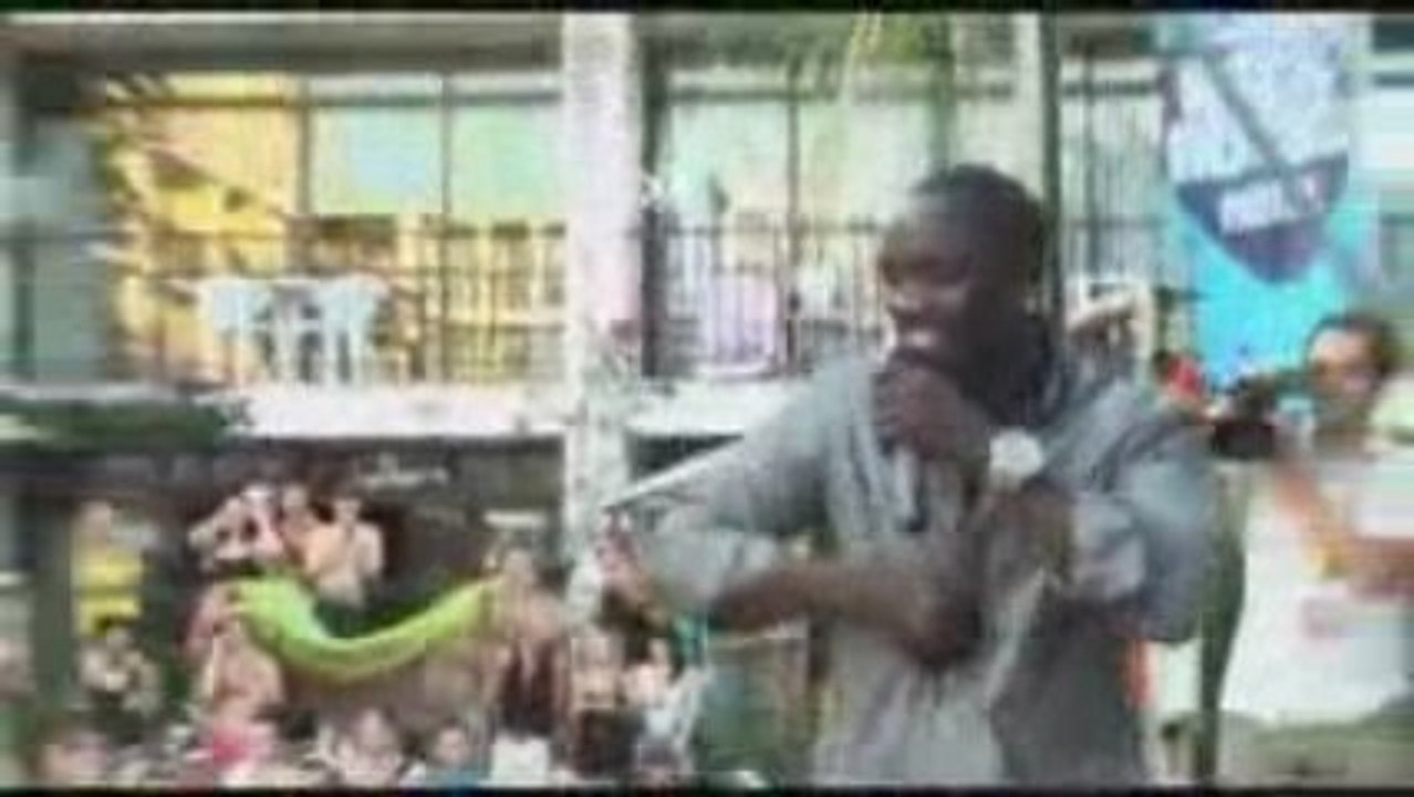 David Guetta Ft. Akon - Sexy Bitch (Live In Ibiza)