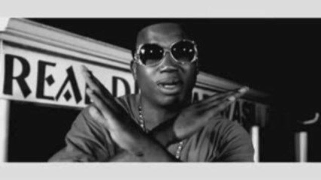 Yung Joc - Posted At The Store (Yung Ralph & Gucci Mane)