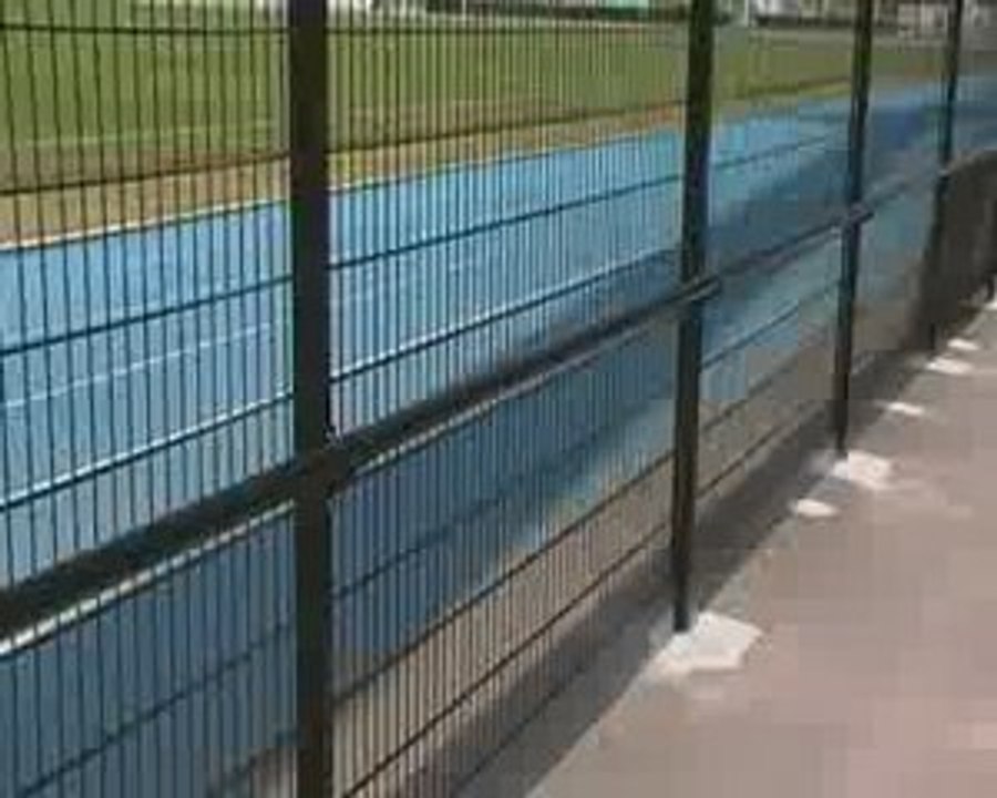 STADE TRIBUT