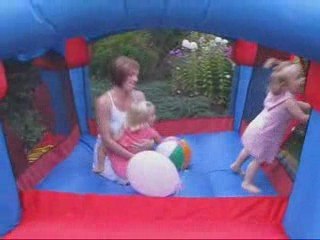 2 ans théa structure gonflable