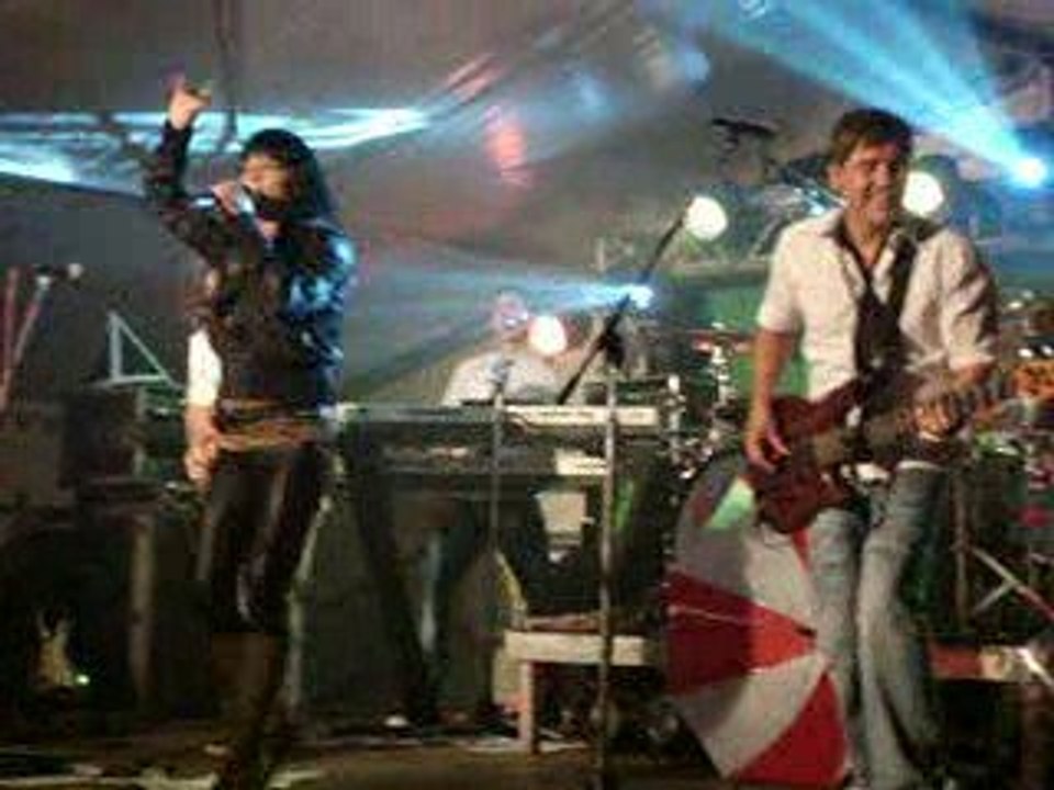 Cliff - Tanz der Moleküle