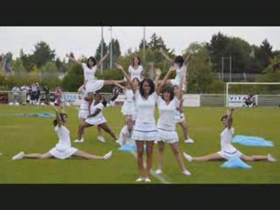 Pat's Cheerleading finale 2009