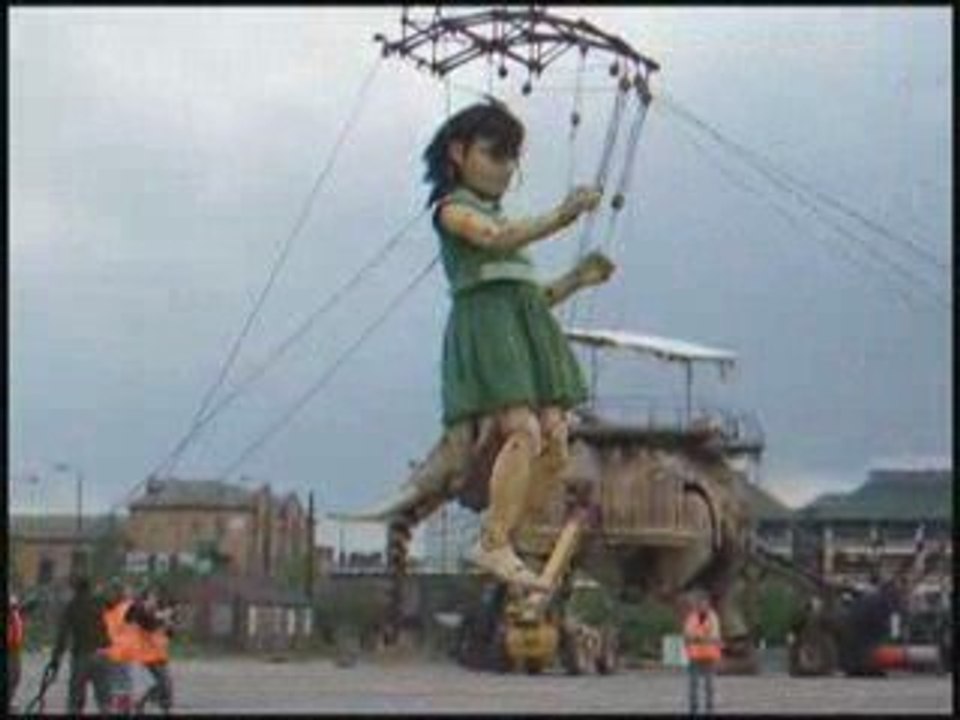 ROYAL de LUXE en voyage à LONDRES...