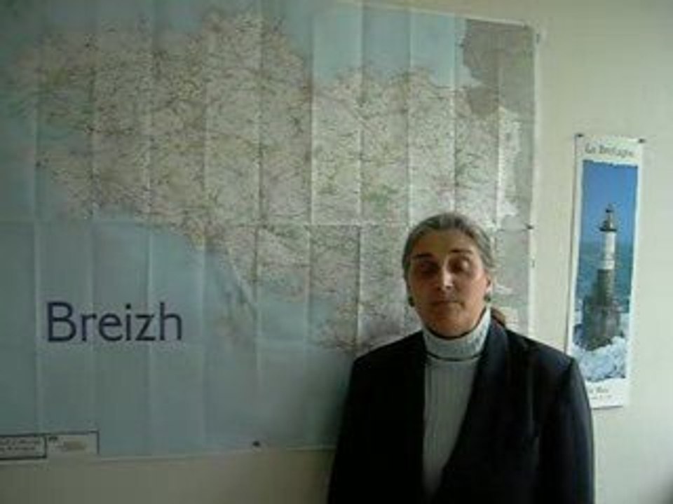 Mona Bras (UDB) parle du breton en breton