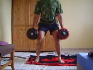 squat 32 kg dans chaque main