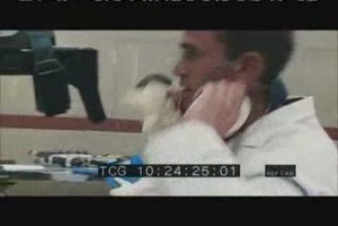 District 9 - Clip 2