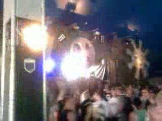 the qontinent 2009 - Julien fou le BORDEL