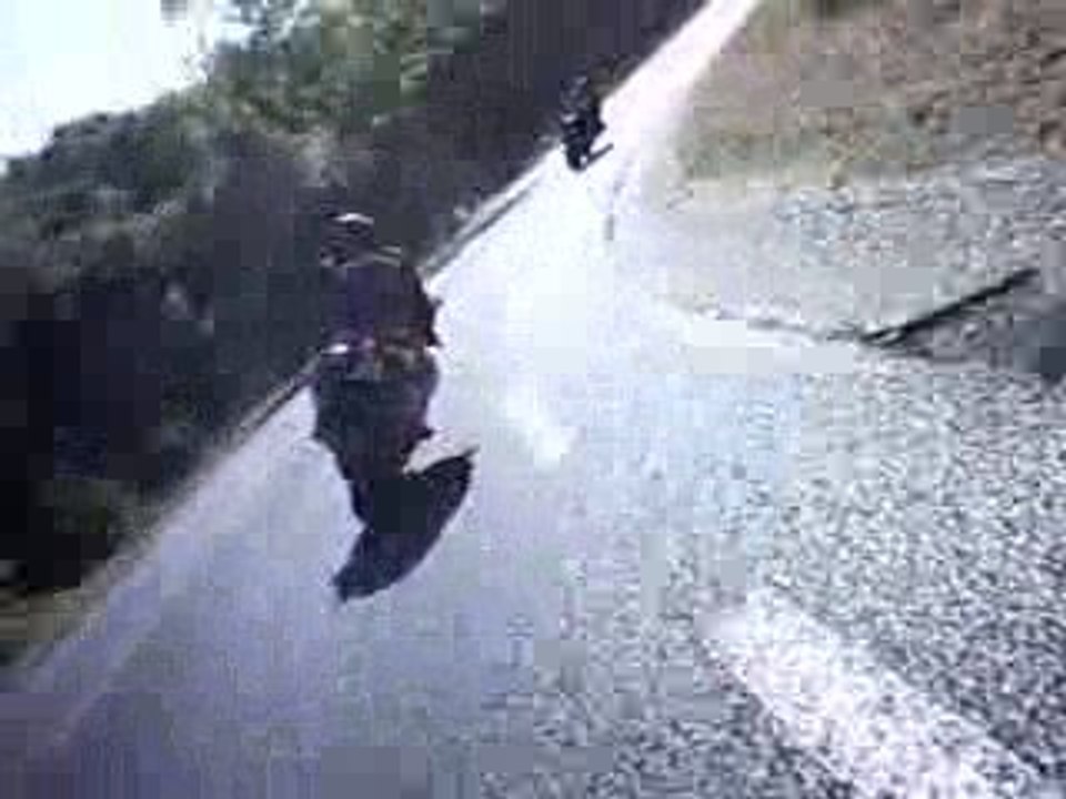 Petits virolos avec un R1 GEX 1000 et RSV 1000