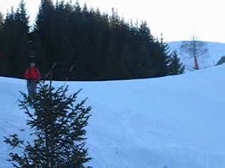 Saut enorme à ski
