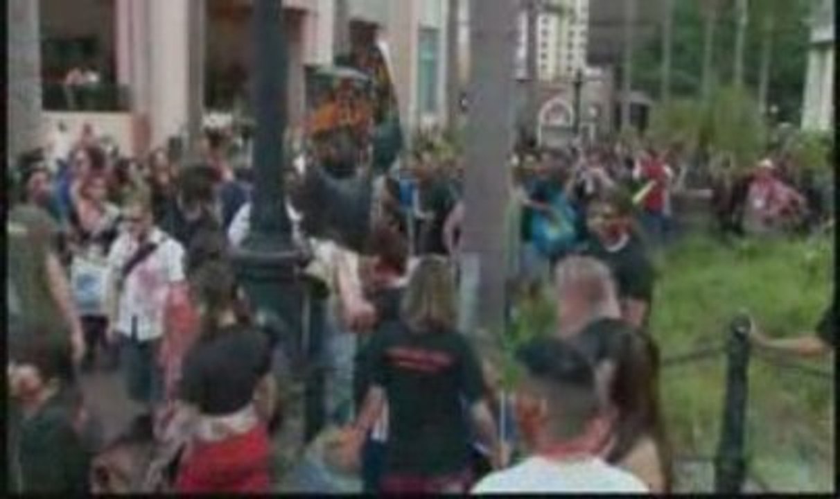 Zombieland - Zombiewalk Event B-Roll