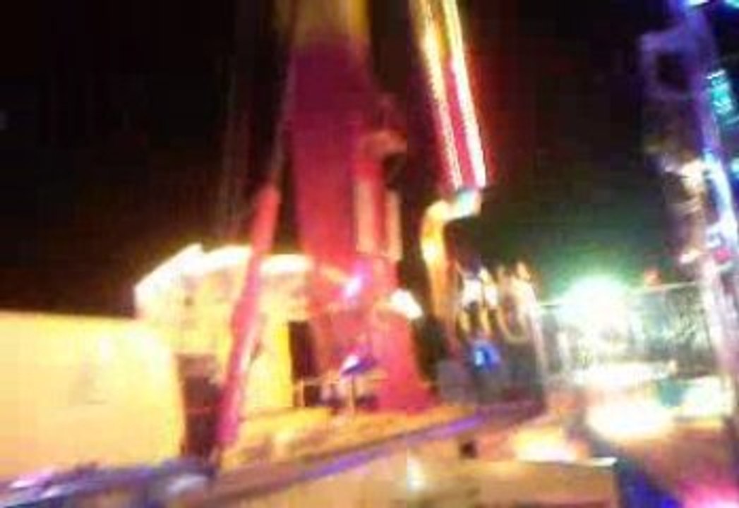 me voici avec mon tonton dans un manege de ouf