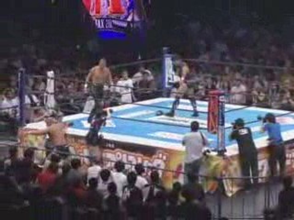 Masahiro Chono,Yuji NagatavsTakashi Iizuka,Tomohiro Ishi 1-2