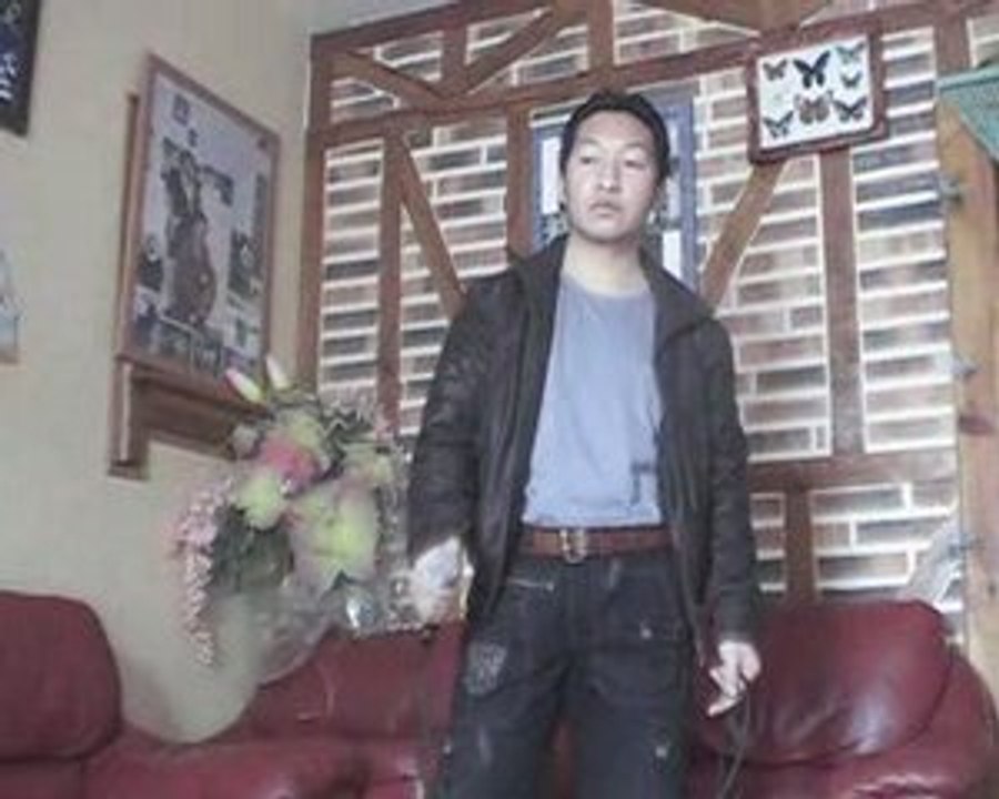 Tsua Yaj - 80 Xyoo Tseem Tos