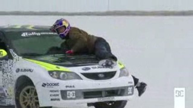 Ken Block & Travis Pastrana s'amuse sur un lac salé pour DC