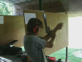 scéance de tir au S&W 500 MAGNUM revolver balles 440 grains