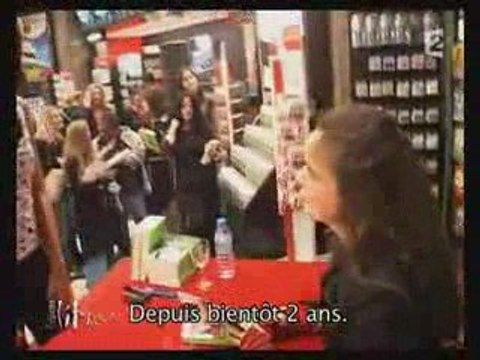 Amélie Nothomb et Laureline Amanieux pour Esprits Libres.