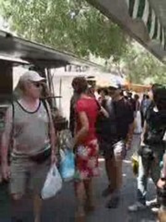 Poqui Poqua sur le marché d'Arles