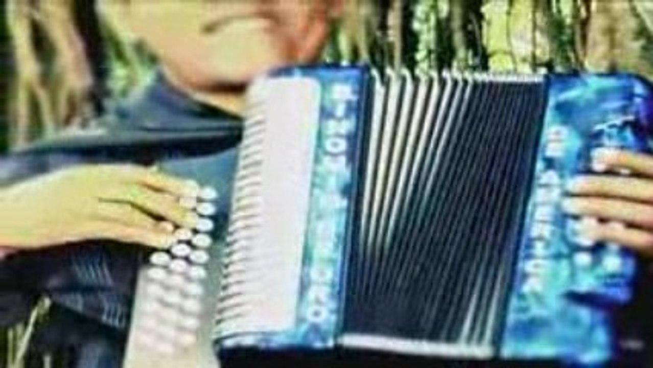 ME SOBRAN LAS PALABRAS (BINOMIO DE ORO DUBAN BAYONA)