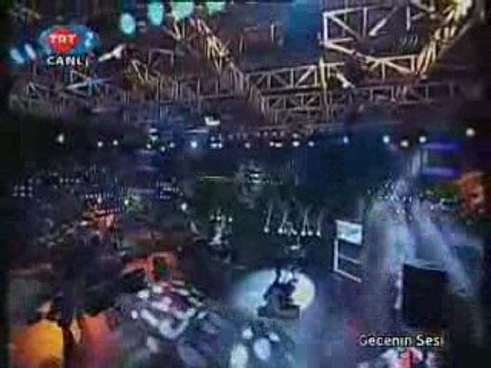 İbrahim Sadri şiiri Evliliğin ilk günü - Yarim yarim düet