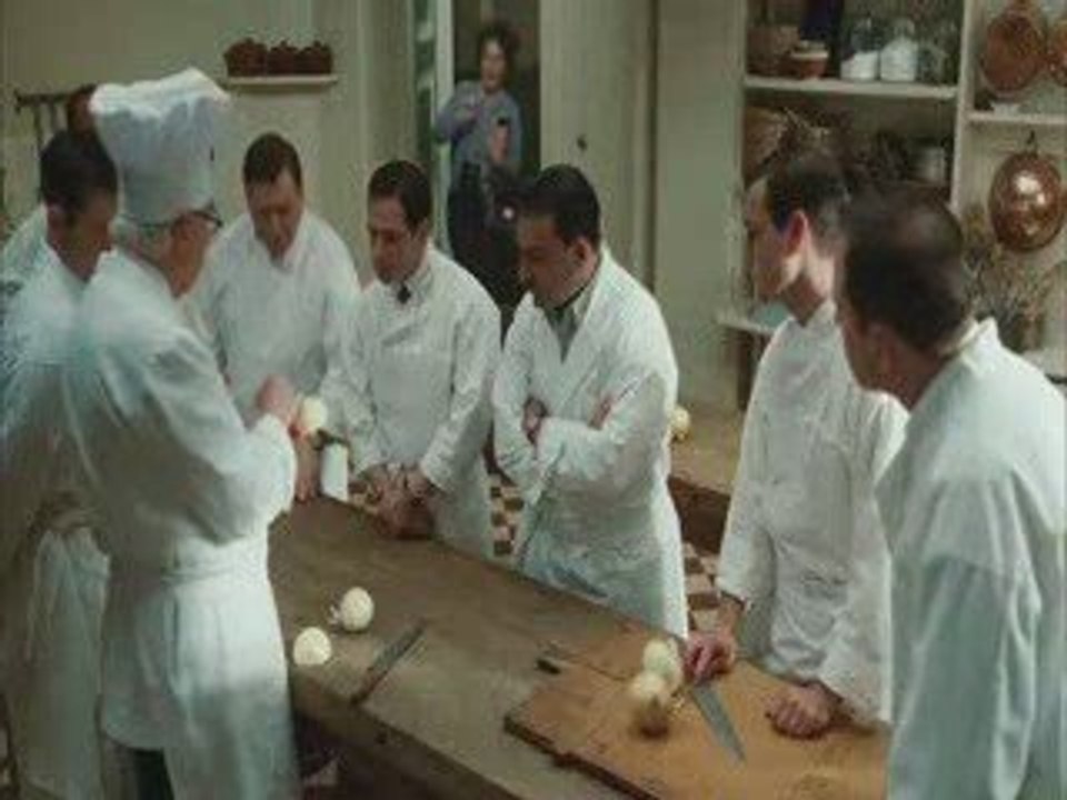 Julie & Julia (Full Movie) Pt. 1 of 10