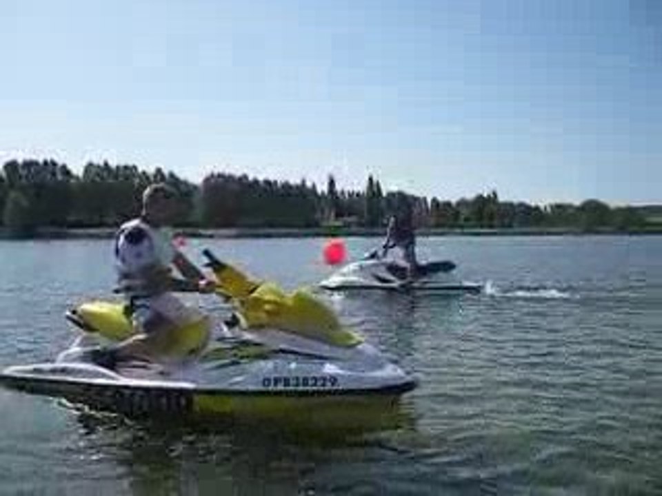 Ejection Decaille à l'eau