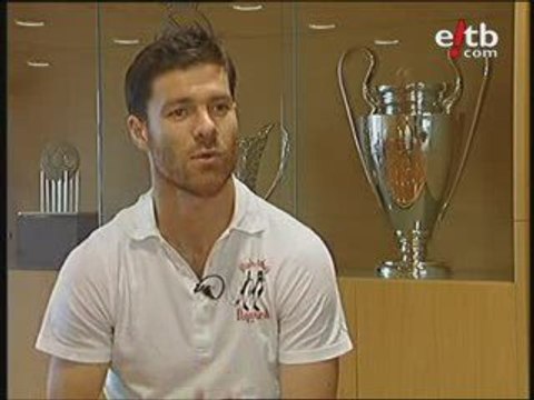 Xabi Alonso vuelve a Anoeta