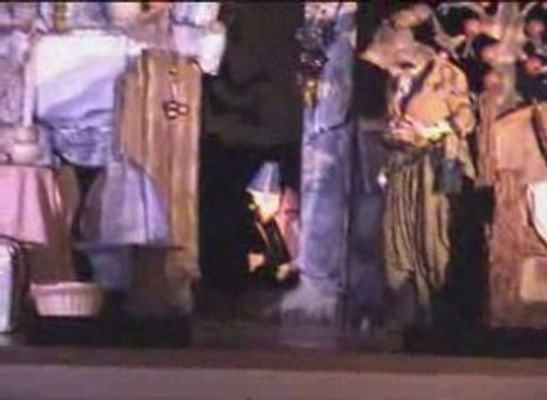 Spectacle enfants Noël jeune public marionnettes.Video 2