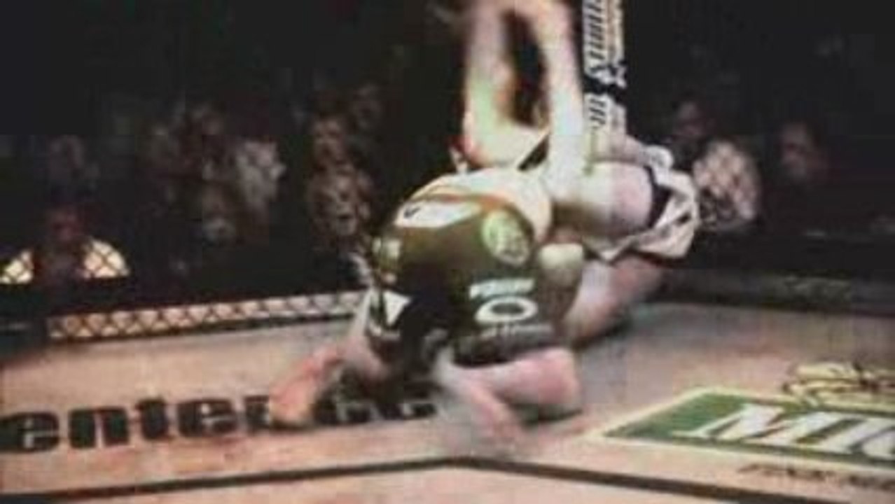 Sly Stallone Gets the Skinny on UFC 102 Couture Vs. Nogueira