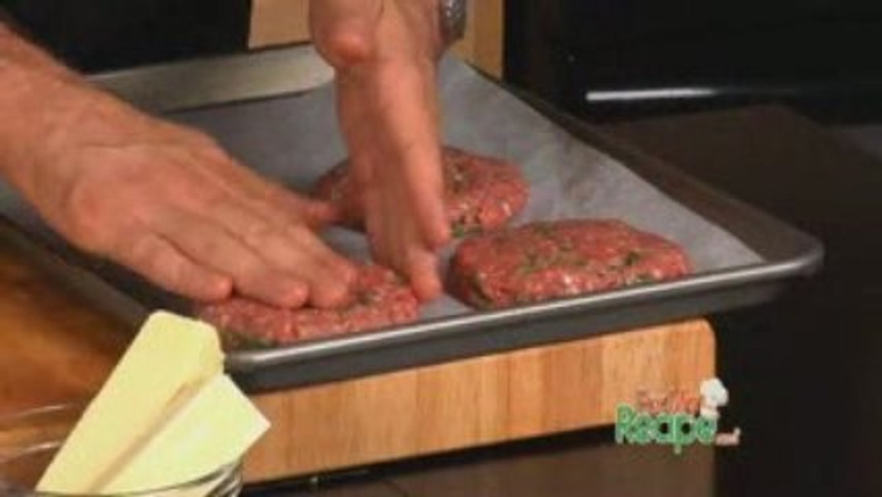 Garlic and Fresh Basil Hamburgers