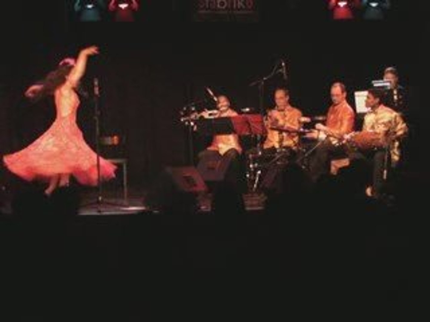 ⁣Seni Ben Ellerin Olsun Diye Mi - Gülay Princess & The Ensemble Aras - Turkish song