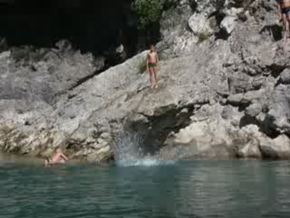 Saut perilleux arrière au couloir Samson Verdon