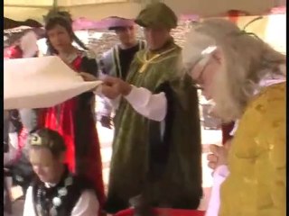 Video Mariage médiéval par les troubadour d'Aliénor