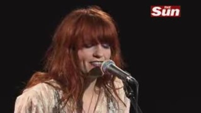 Florence & The Machine - Cosmic Blood (Acoustic @ The Sun)