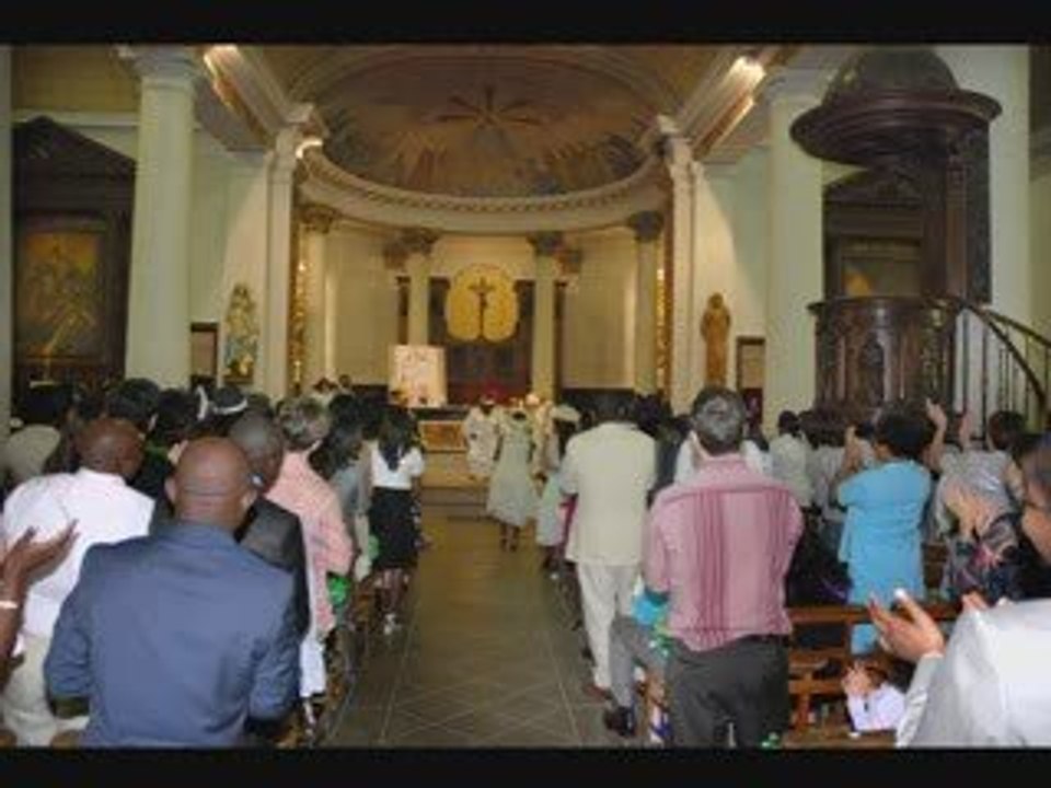 Nina et jules église