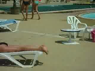 A LA PISCINE N° 01/2009