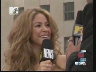 Shakira  Red Carpet Interview VMA PreShow 2006