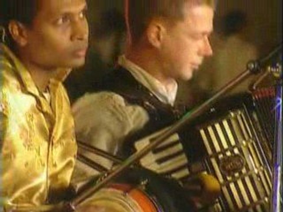 Ololong - Gülay Princess & The Ensemble Aras - Japanese song