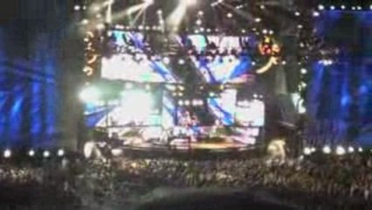 Elton John - I'm Still Standing