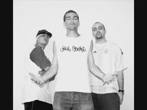 Emmaes feat Des Prods et Des Juices // j rap comme moi