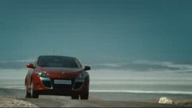 Pub Renault Megane coupé 2009
