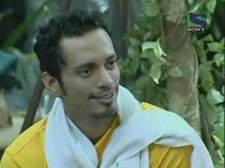 ISS Jungle Se Mujhe Bachao_17th Aug HQ XviD 3