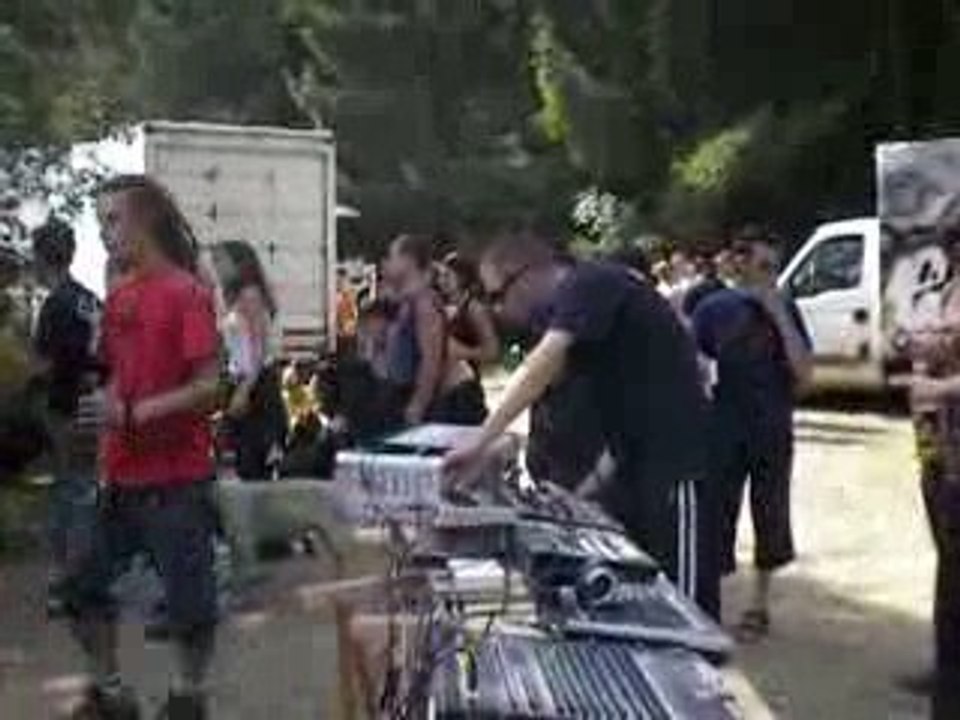 free party tromatik insociaux associé 15 08 09