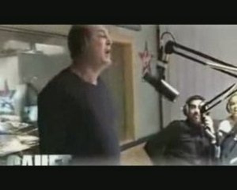 Cauet pète un cable !