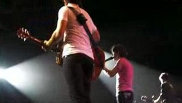 Gotta find you Jonas Brothers 14.06.09 Zénith Paris